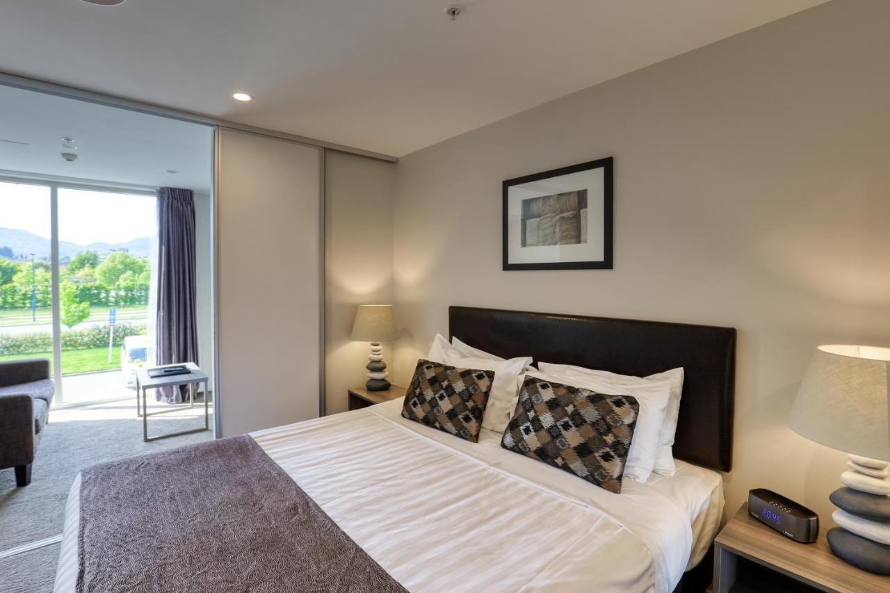 Ramada Suites By Wyndham Queenstown Remarkables Park Kültér fotó